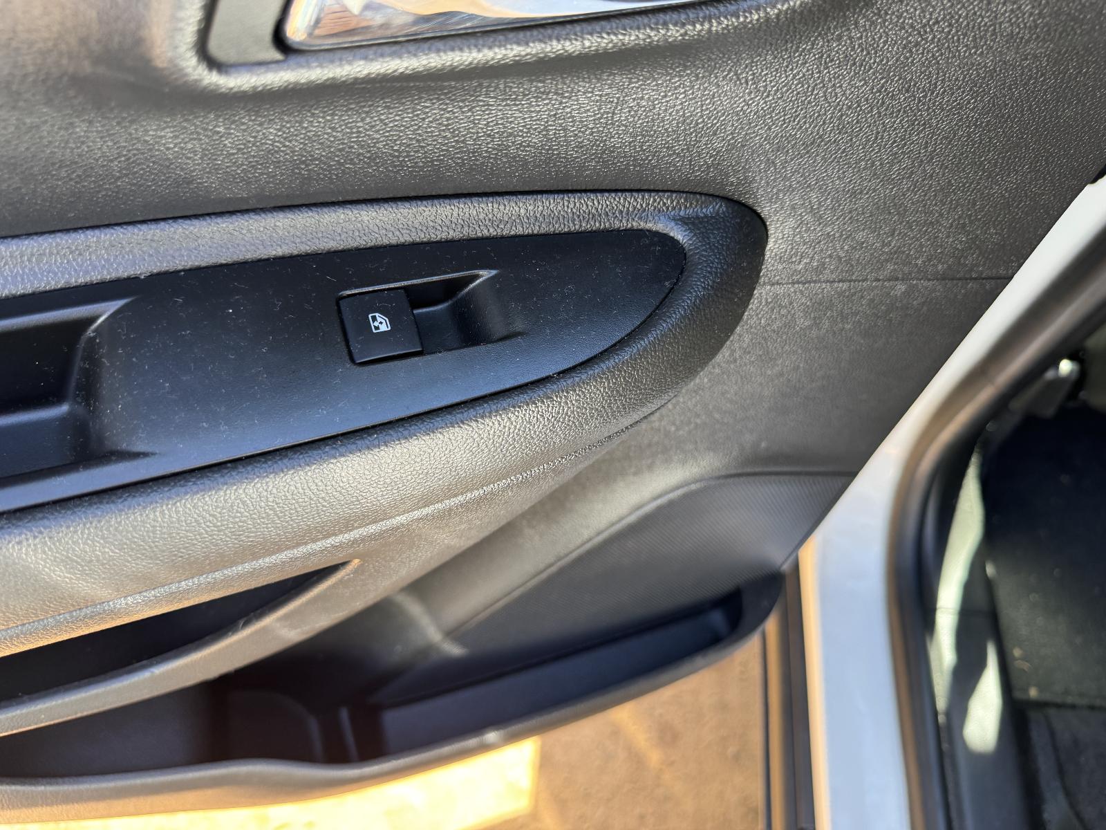 View HOLDEN TRAX 2017 4 Door Station Wagon Breaking