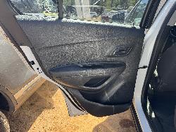 View HOLDEN TRAX 2017 4 Door Station Wagon Breaking