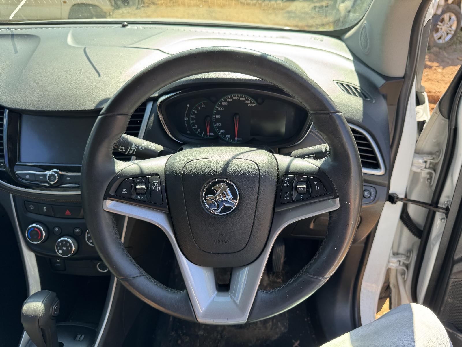 View HOLDEN TRAX 2017 4 Door Station Wagon Breaking