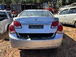 View HOLDEN CRUZE 2010 4 Door Sedan Breaking