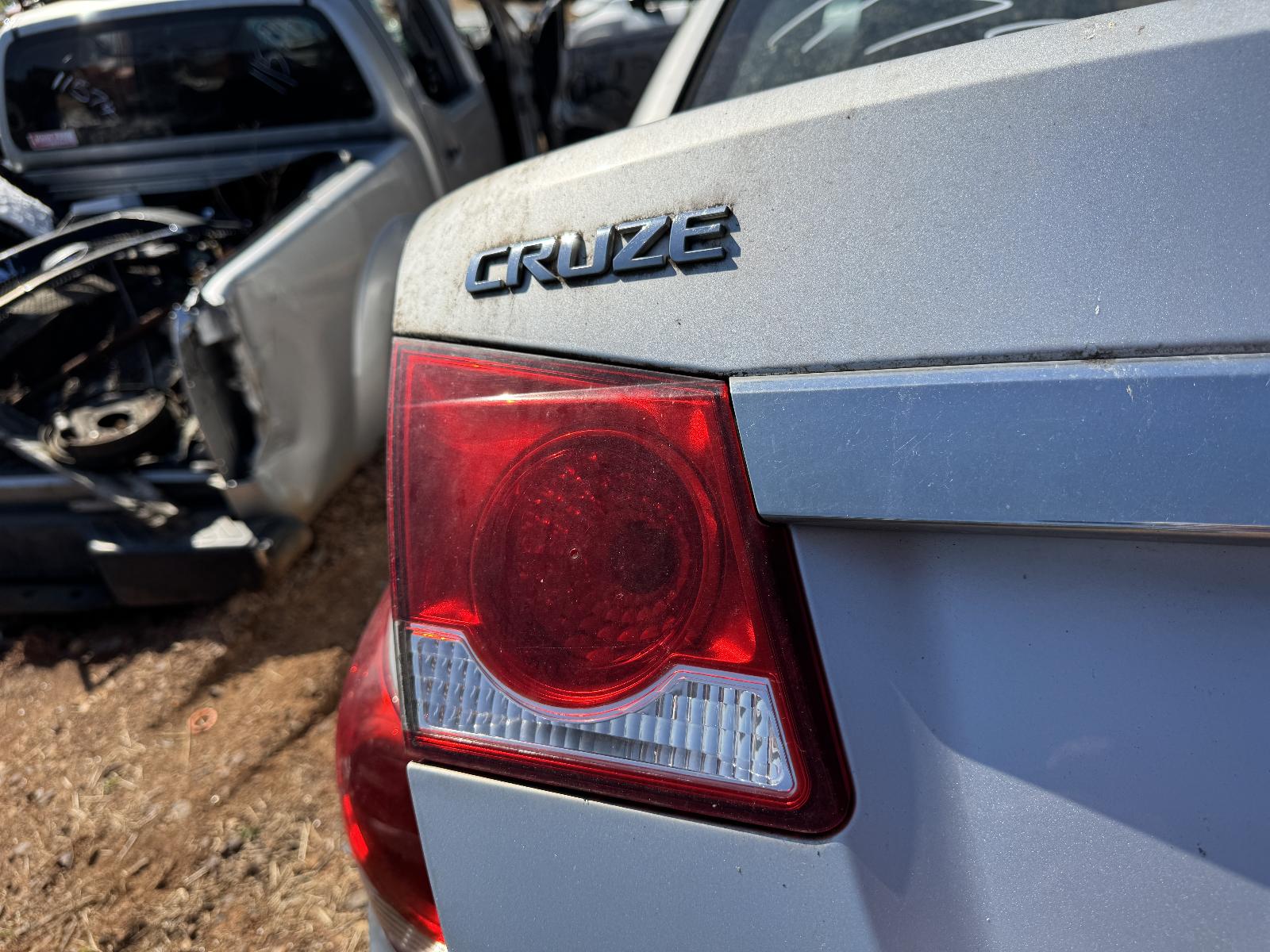 View HOLDEN CRUZE 2010 4 Door Sedan Breaking