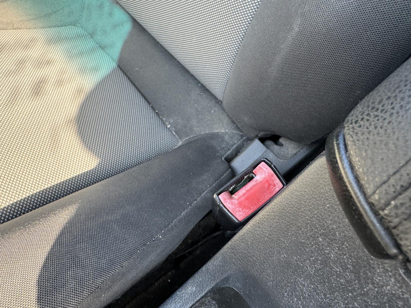 View HOLDEN CRUZE 2010 4 Door Sedan Breaking