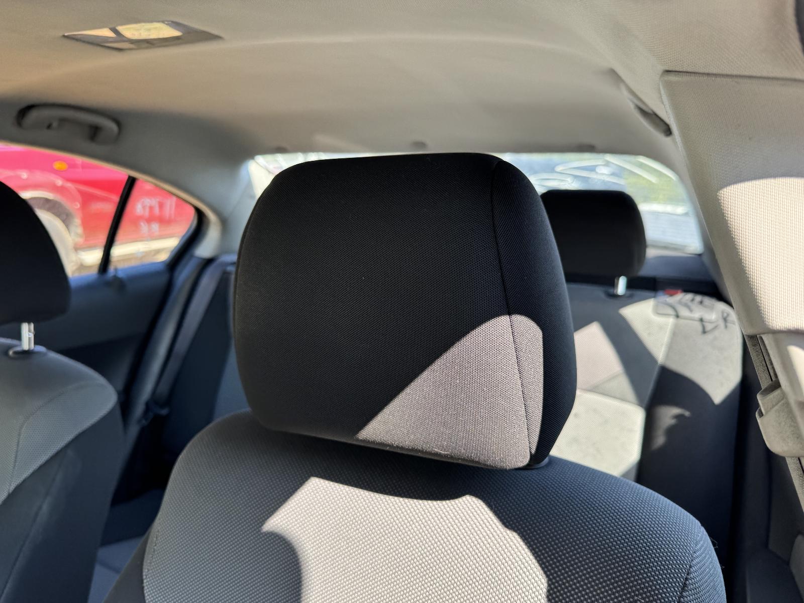 View HOLDEN CRUZE 2010 4 Door Sedan Breaking