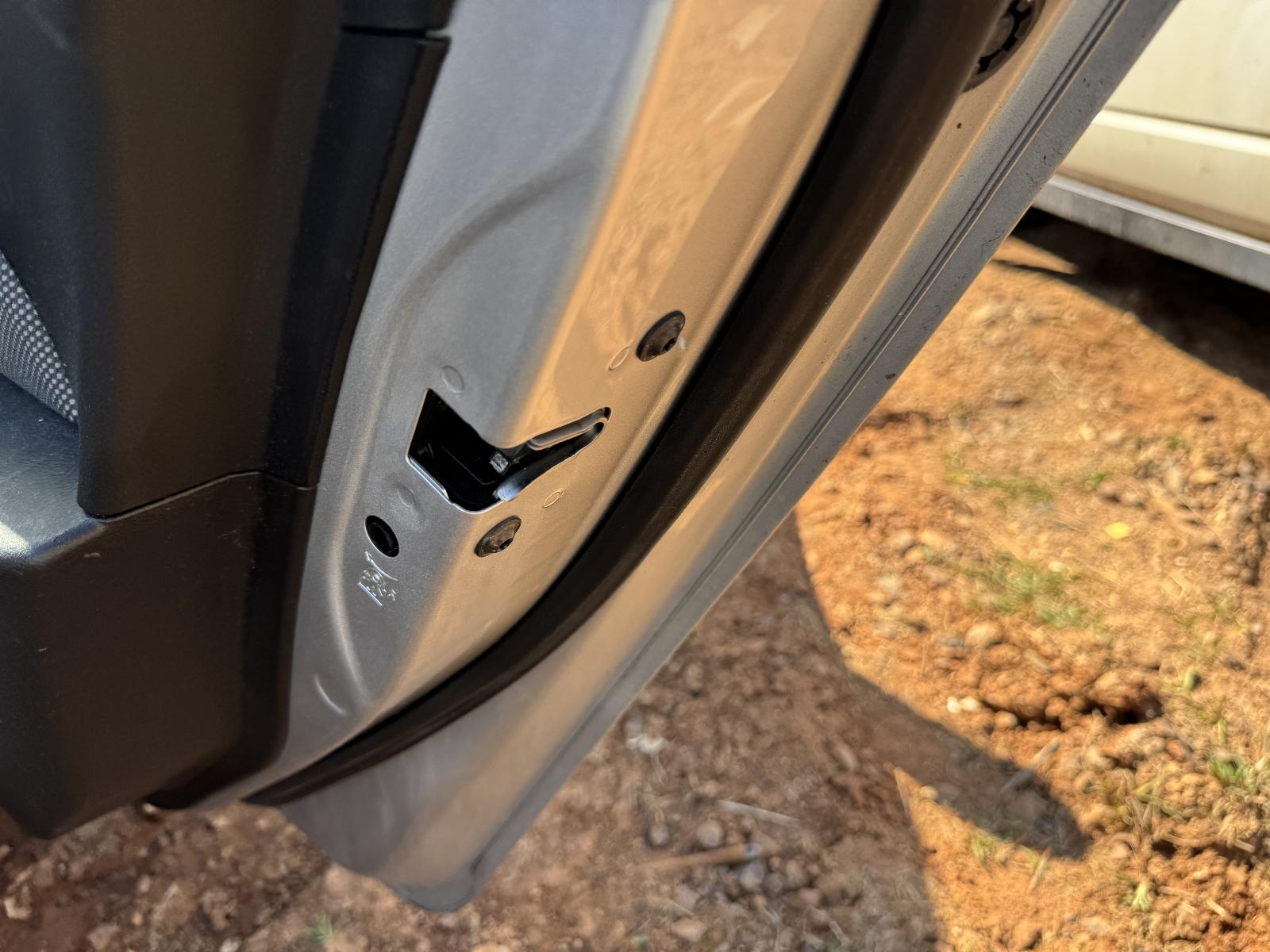 View HOLDEN CRUZE 2010 4 Door Sedan Breaking