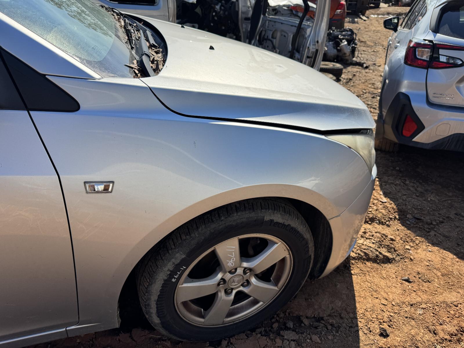 View HOLDEN CRUZE 2010 4 Door Sedan Breaking