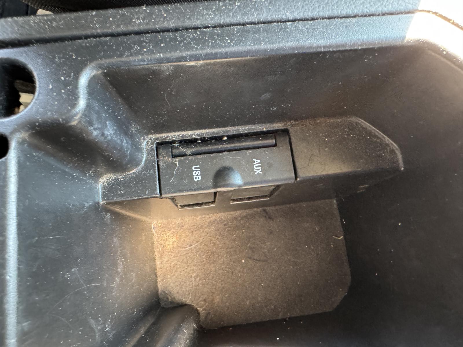 View HOLDEN CRUZE 2010 4 Door Sedan Breaking
