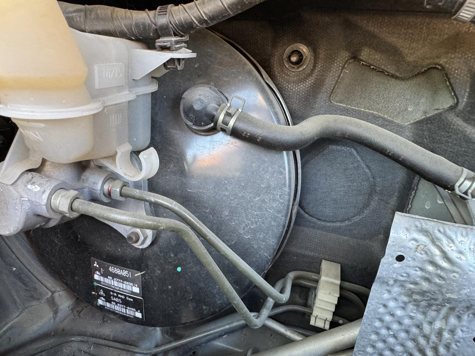 View Auto part Engine MITSUBISHI OUTLANDER 2010