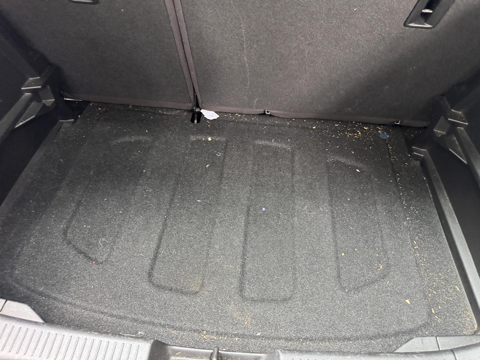 View HOLDEN BARINA 2016 5 Door Hatchback Breaking