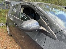 View HOLDEN BARINA 2016 5 Door Hatchback Breaking