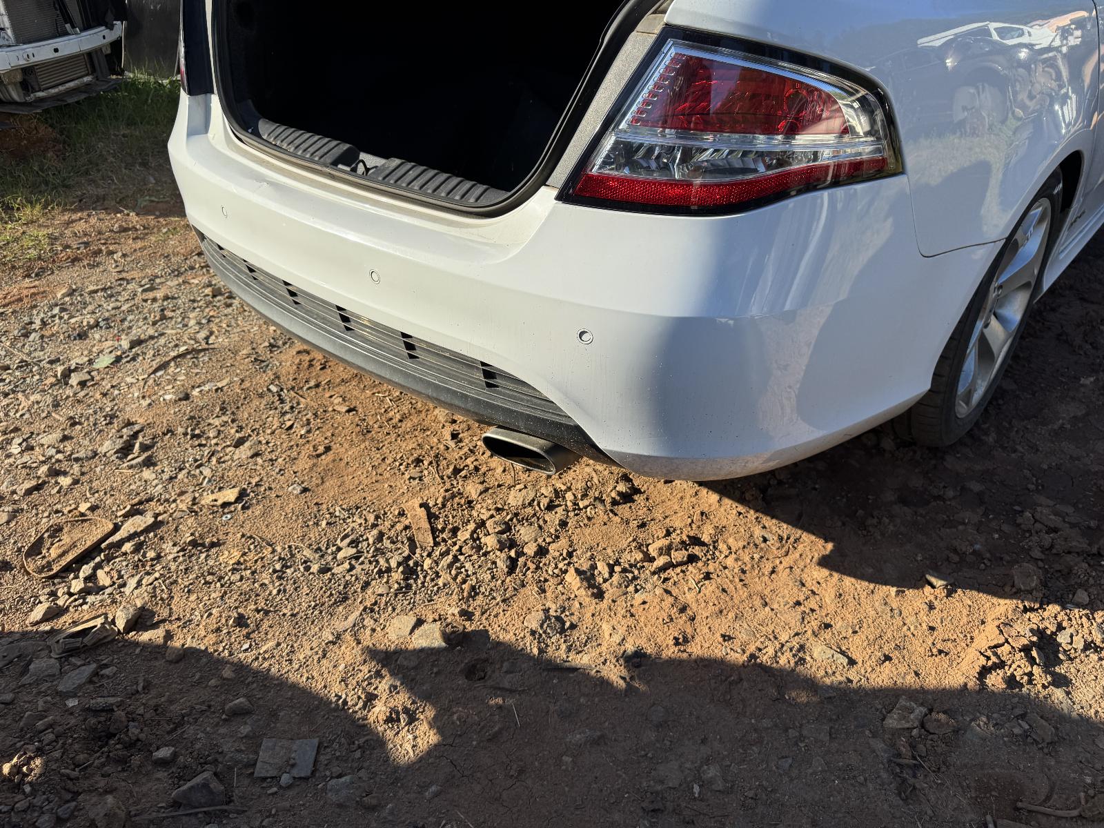 View Auto part Engine FORD FALCON 2011