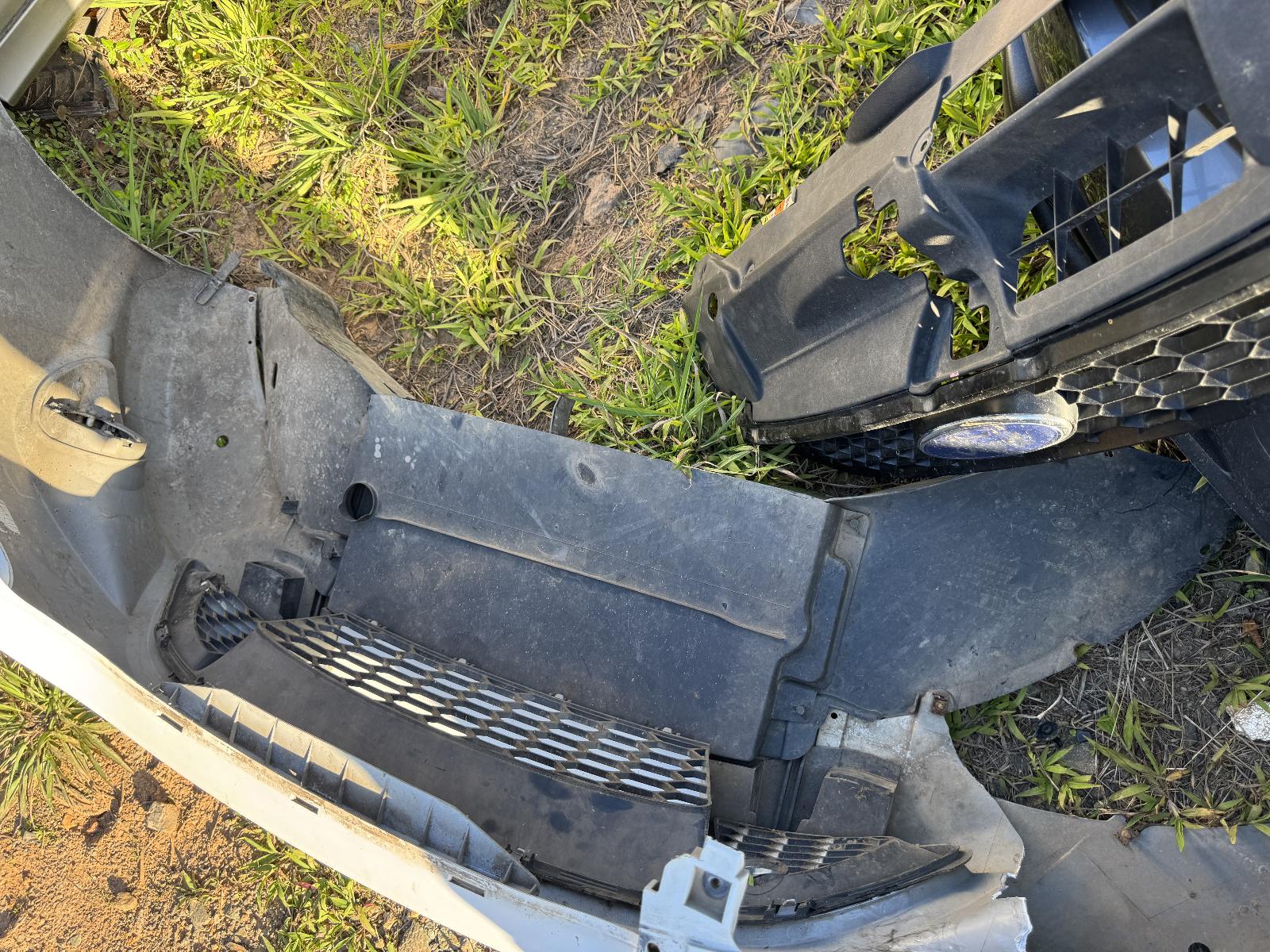 View Auto part Engine FORD FALCON 2011