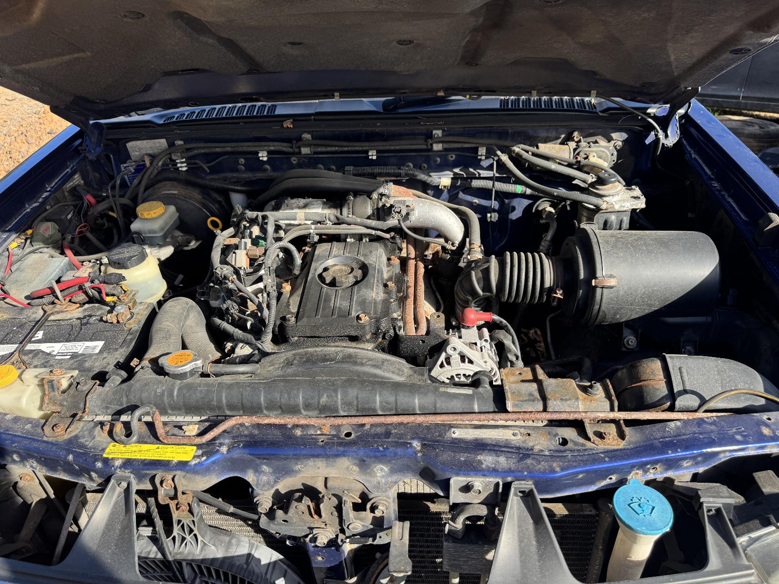 View NISSAN NAVARA 2004 4 Door Utility Breaking