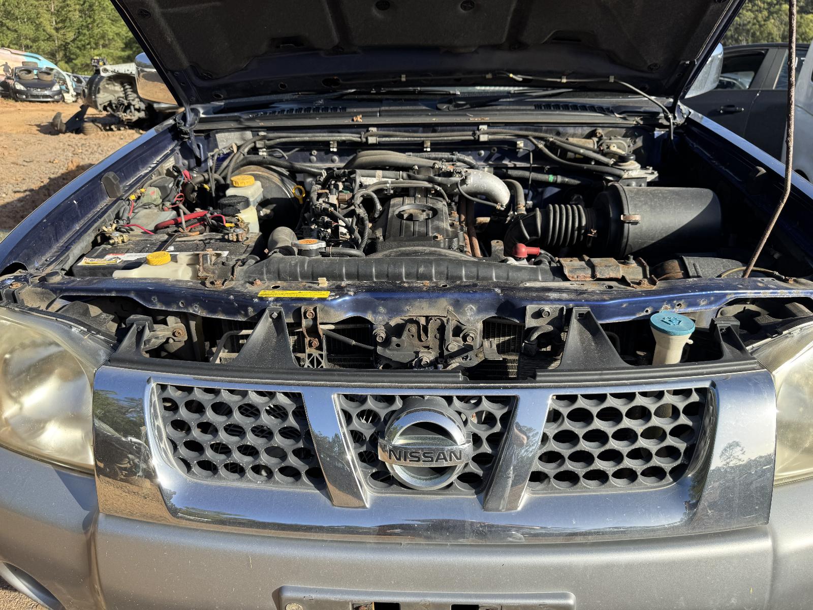 View NISSAN NAVARA 2004 4 Door Utility Breaking