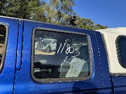 View NISSAN NAVARA 2004 4 Door Utility Breaking
