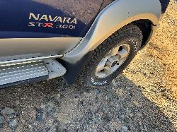 View NISSAN NAVARA 2004 4 Door Utility Breaking