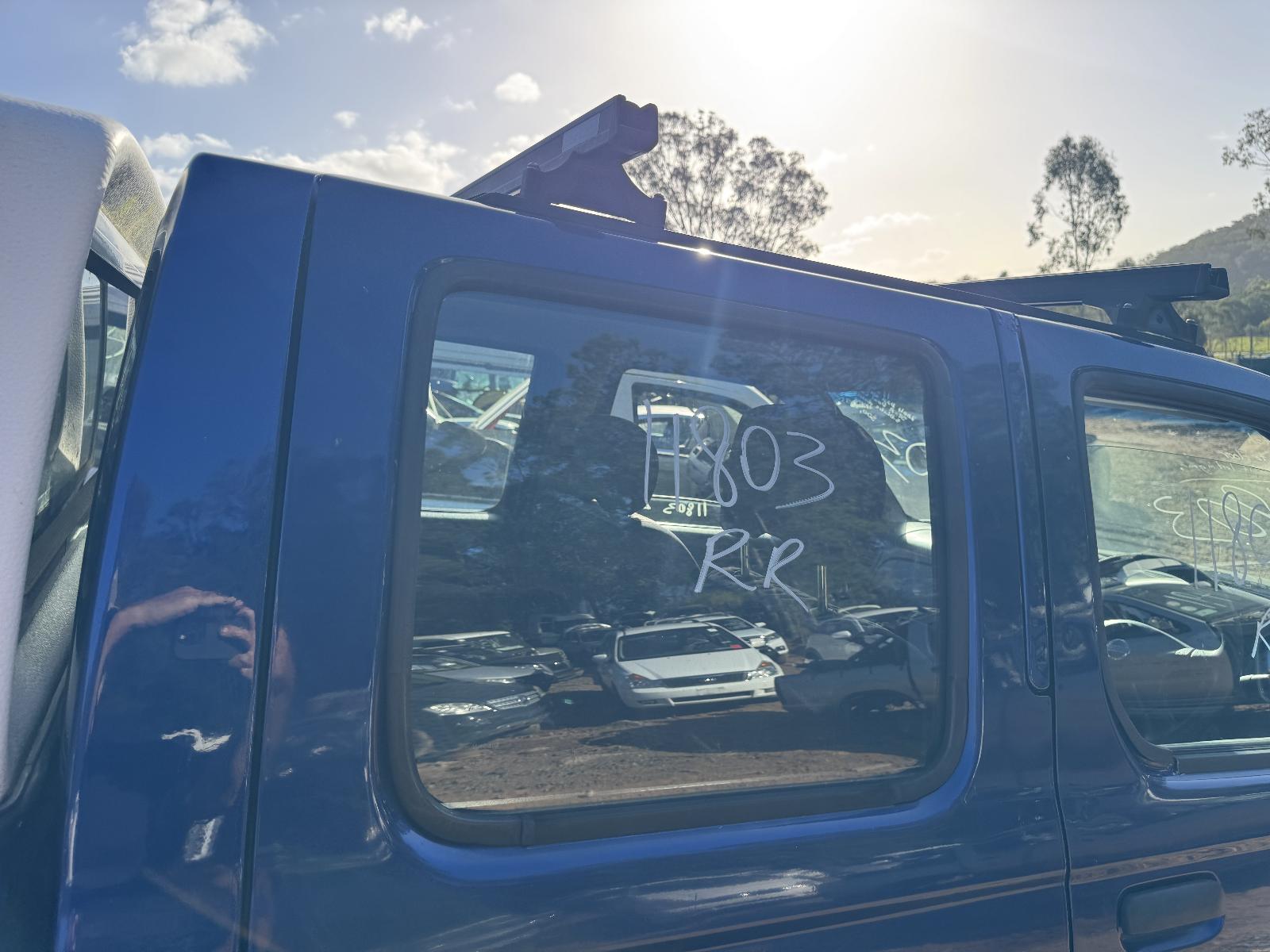View NISSAN NAVARA 2004 4 Door Utility Breaking