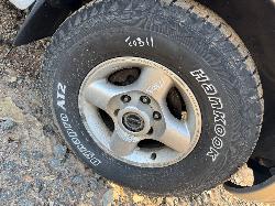 View NISSAN NAVARA 2004 4 Door Utility Breaking