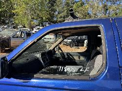 View NISSAN NAVARA 2004 4 Door Utility Breaking