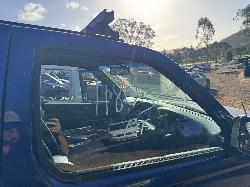 View NISSAN NAVARA 2004 4 Door Utility Breaking