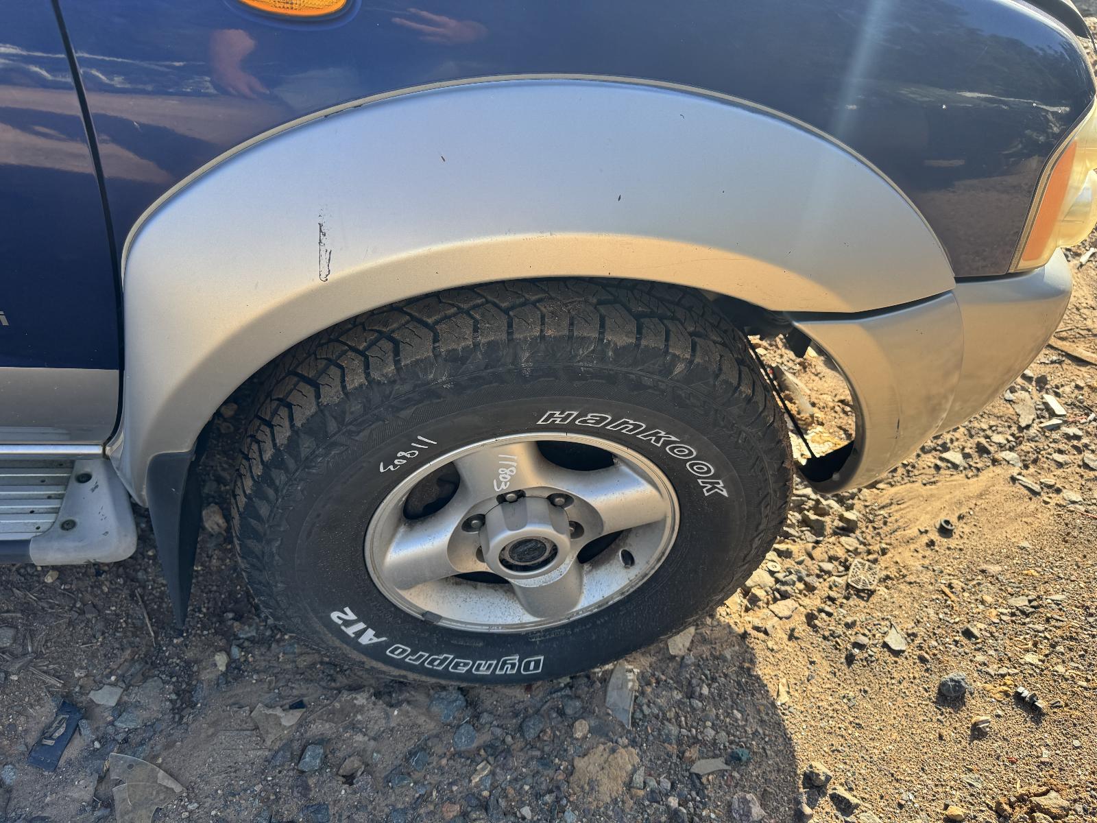 View NISSAN NAVARA 2004 4 Door Utility Breaking