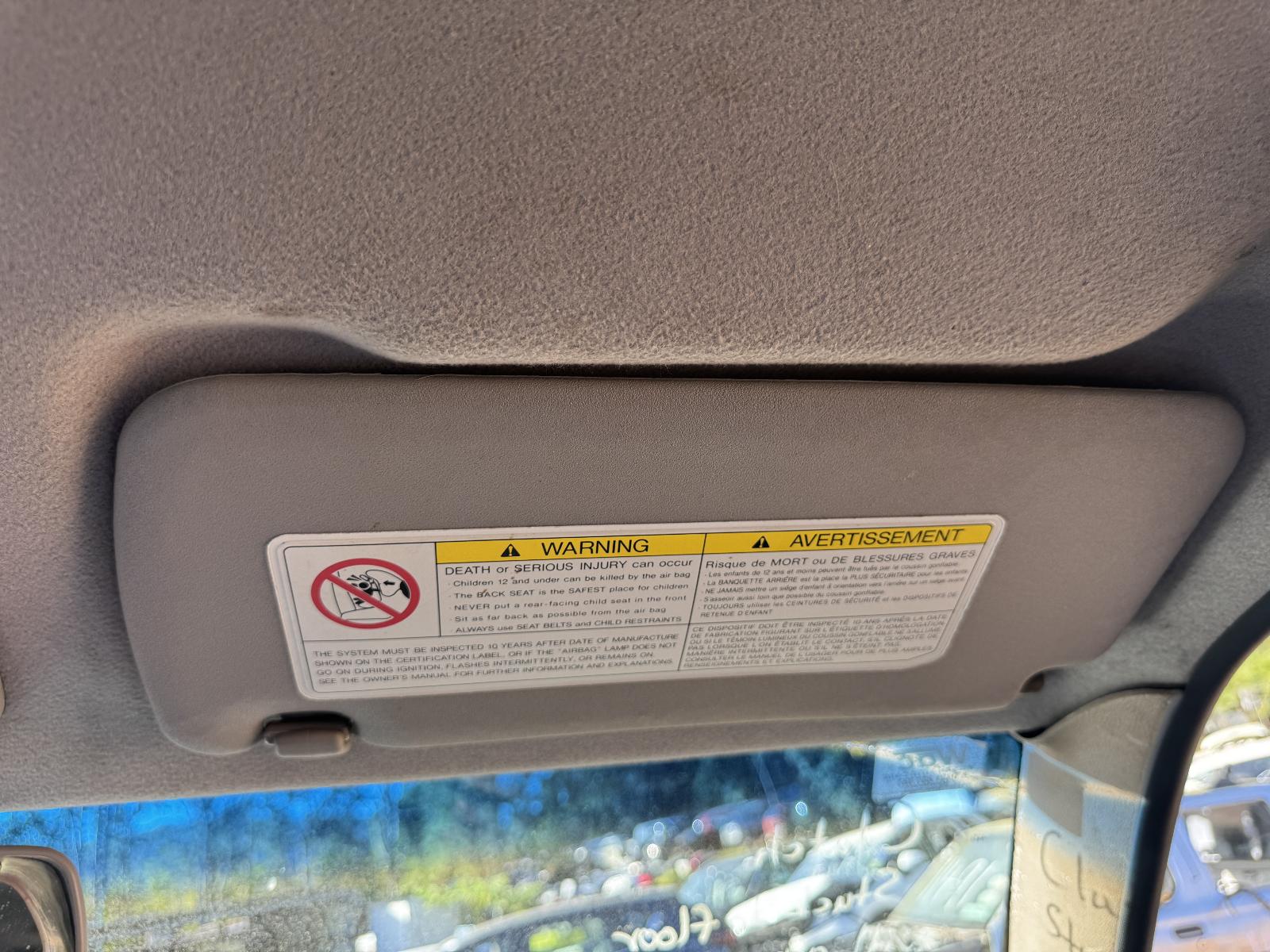View NISSAN NAVARA 2004 4 Door Utility Breaking