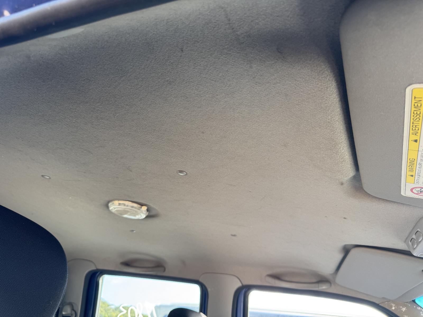 View NISSAN NAVARA 2004 4 Door Utility Breaking
