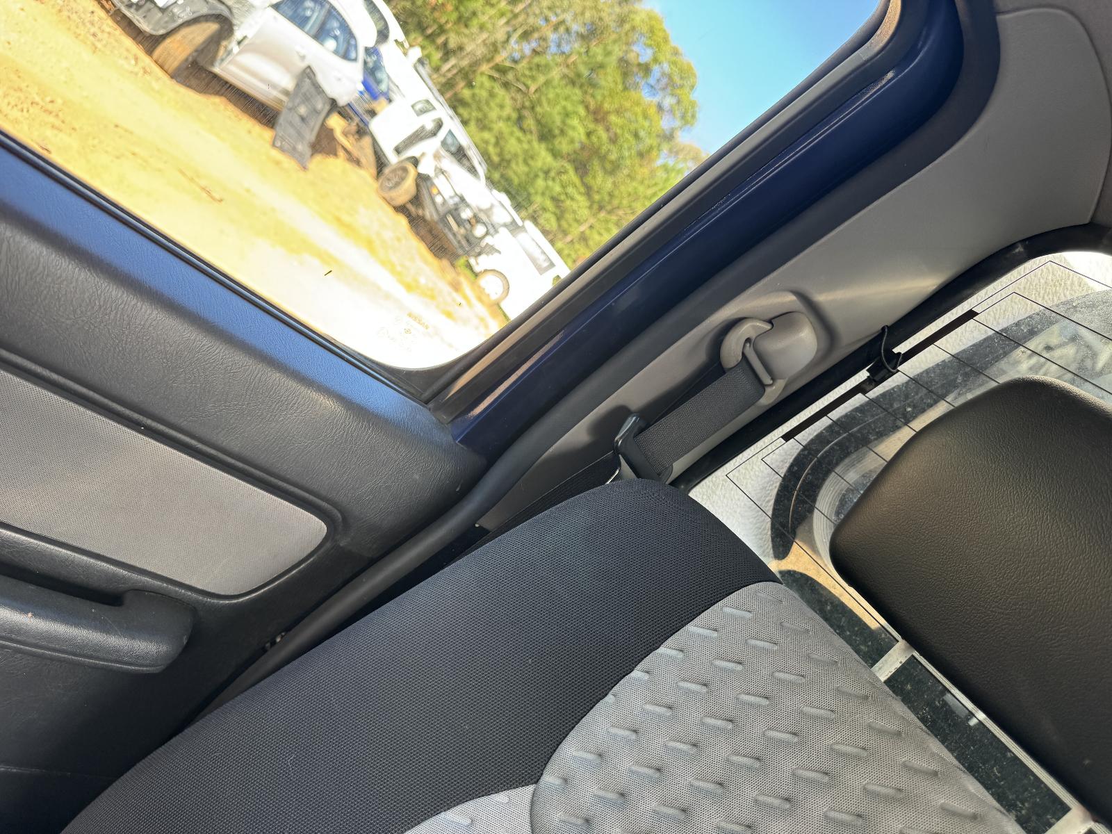 View NISSAN NAVARA 2004 4 Door Utility Breaking
