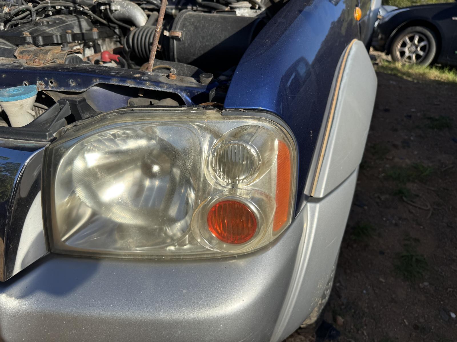 View NISSAN NAVARA 2004 4 Door Utility Breaking