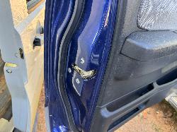 View NISSAN NAVARA 2004 4 Door Utility Breaking