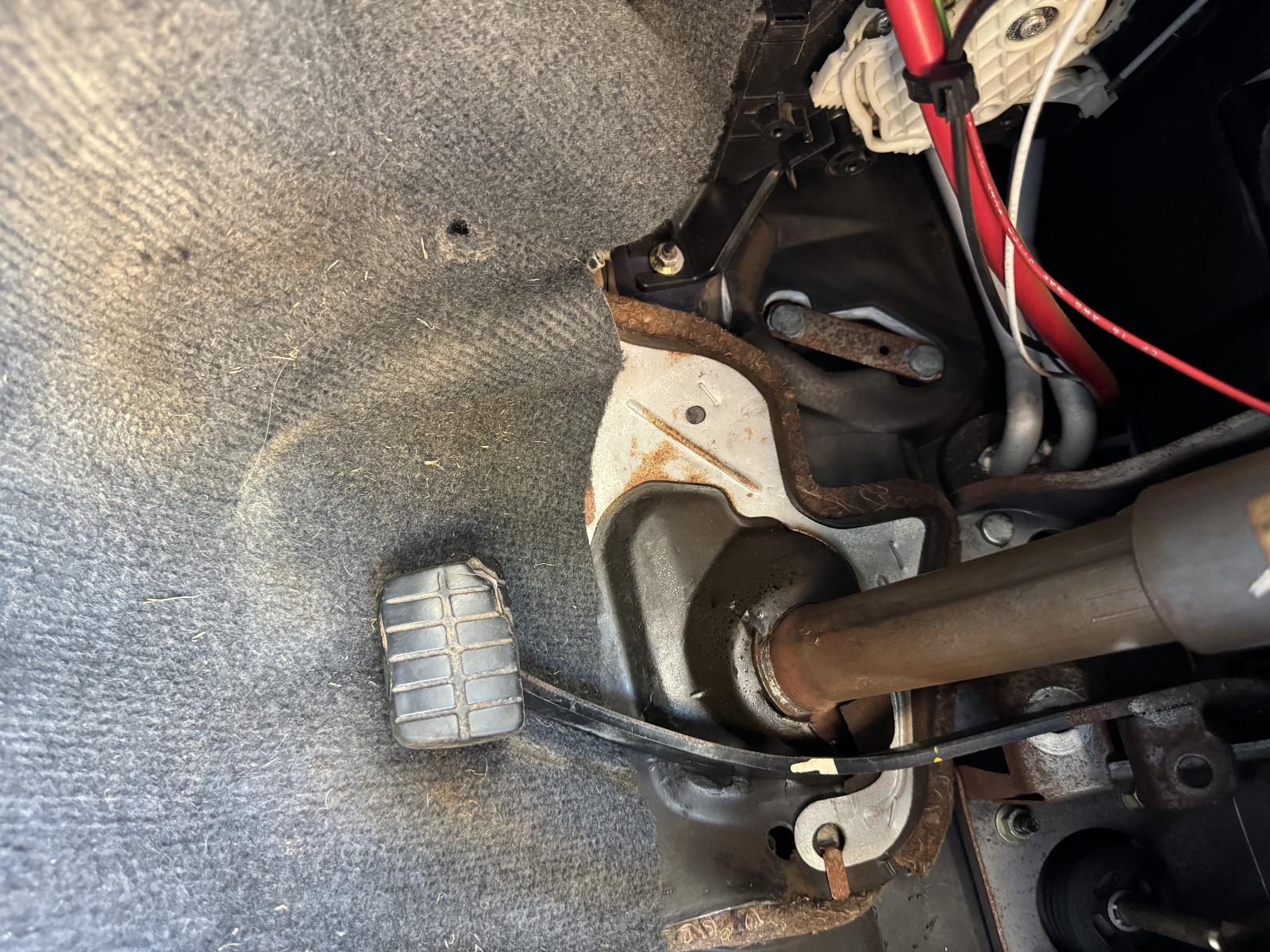 View NISSAN NAVARA 2004 4 Door Utility Breaking