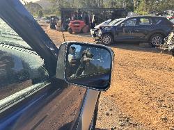 View NISSAN NAVARA 2004 4 Door Utility Breaking