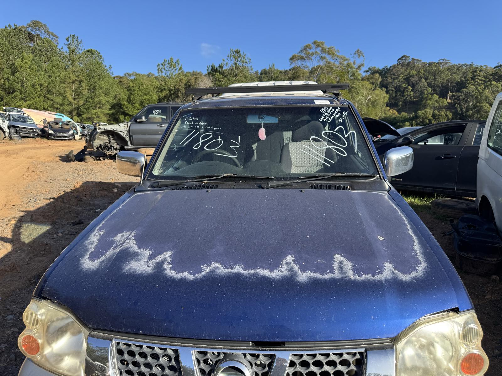 View NISSAN NAVARA 2004 4 Door Utility Breaking