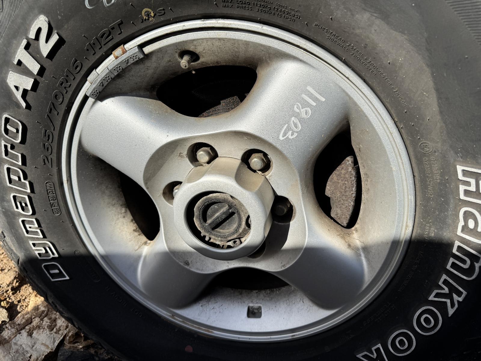View NISSAN NAVARA 2004 4 Door Utility Breaking