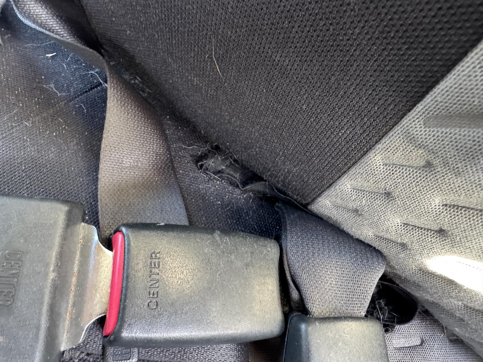 View NISSAN NAVARA 2004 4 Door Utility Breaking