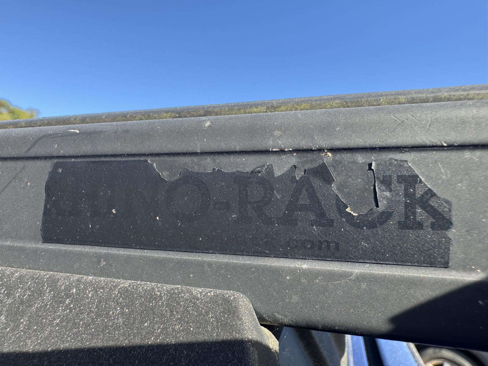 View NISSAN NAVARA 2004 4 Door Utility Breaking