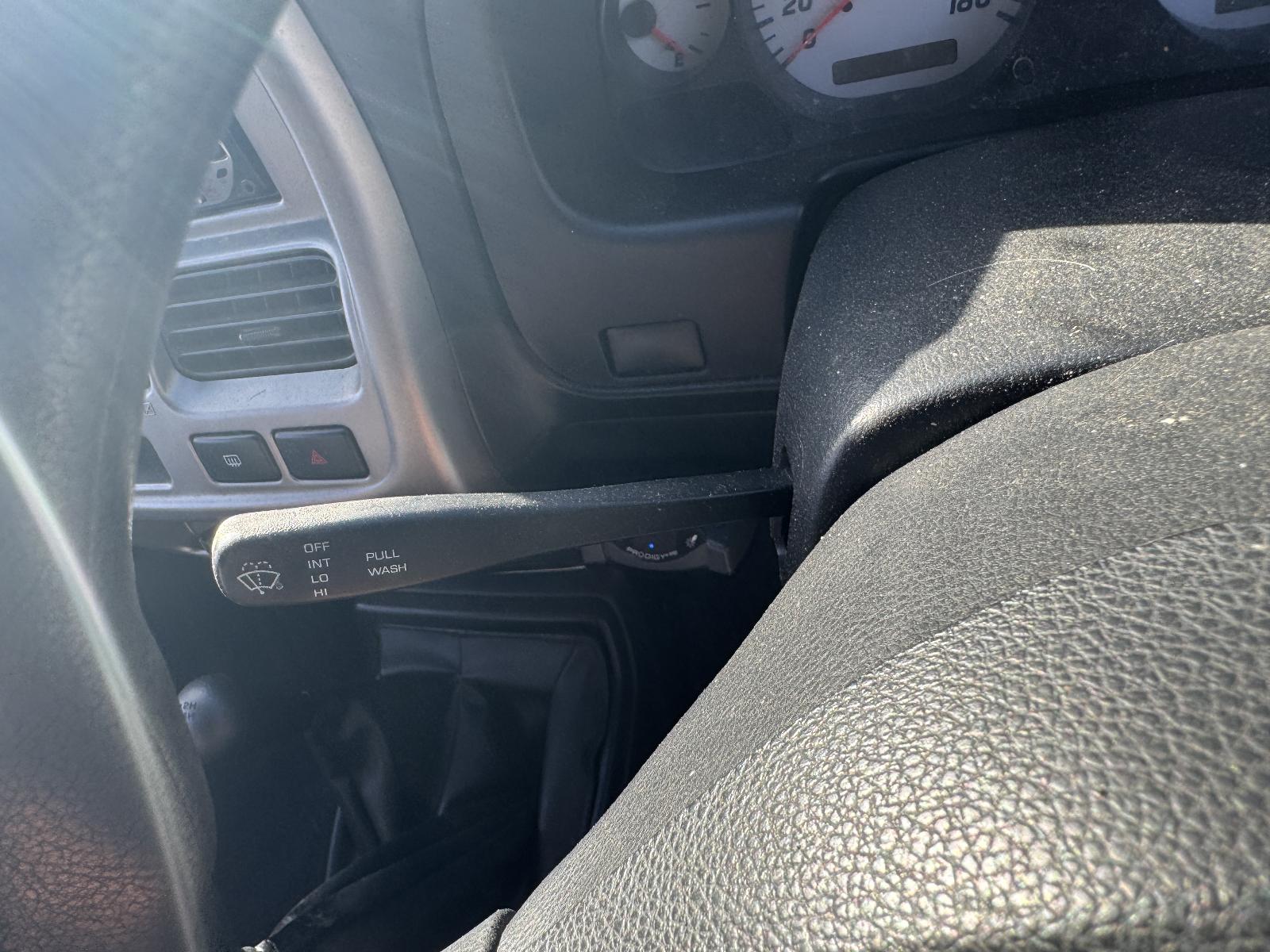View NISSAN NAVARA 2004 4 Door Utility Breaking