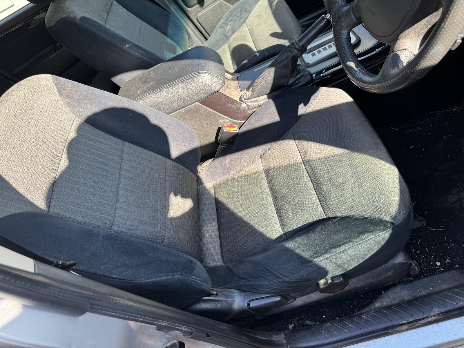 View Auto part Engine FORD ESCAPE 2010