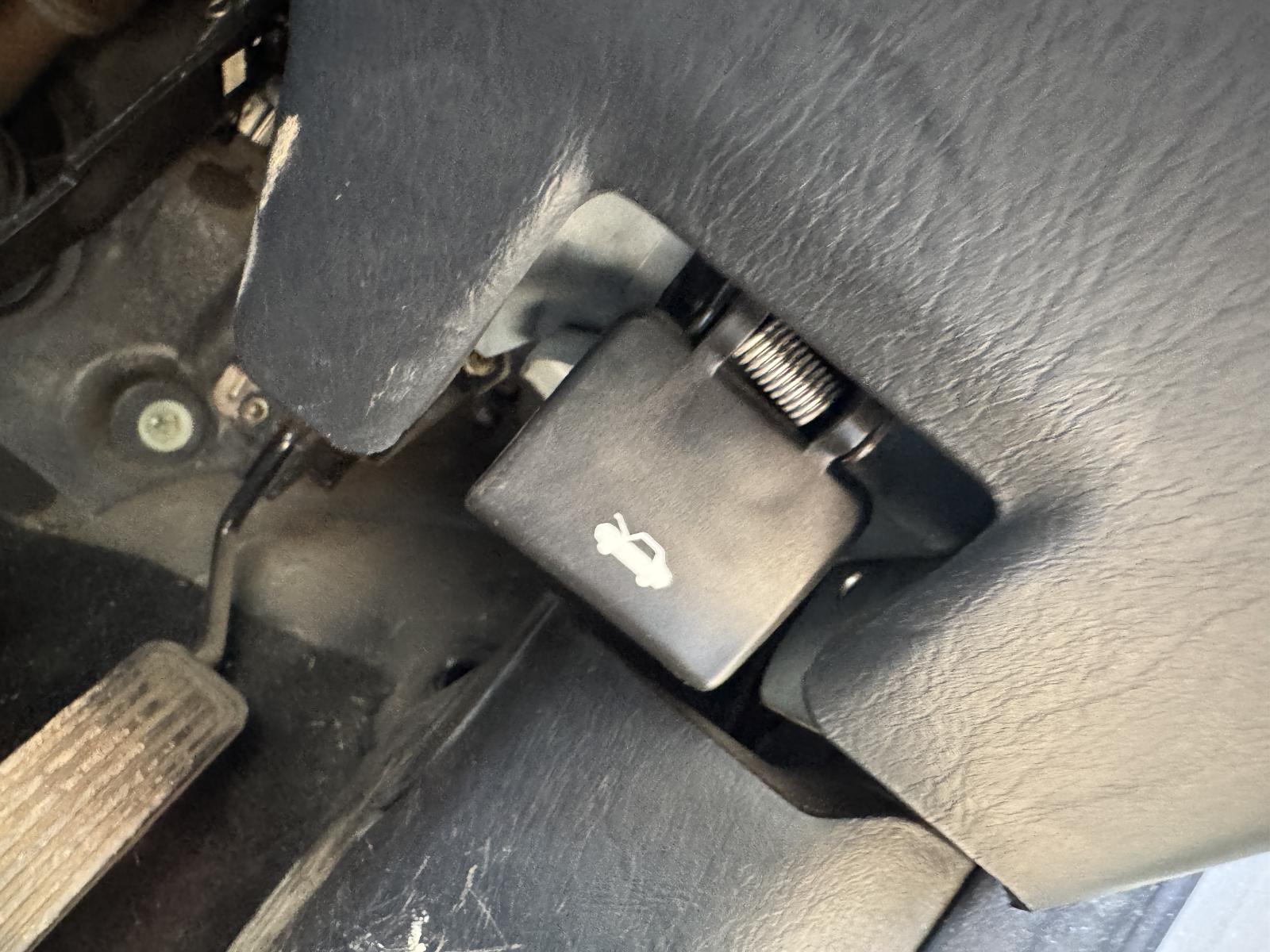 View Auto part Engine FORD ESCAPE 2010