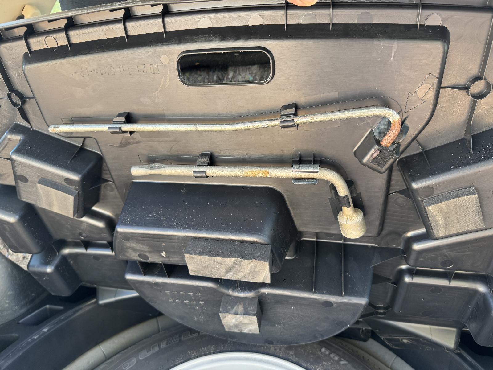 View Auto part Engine FORD ESCAPE 2010