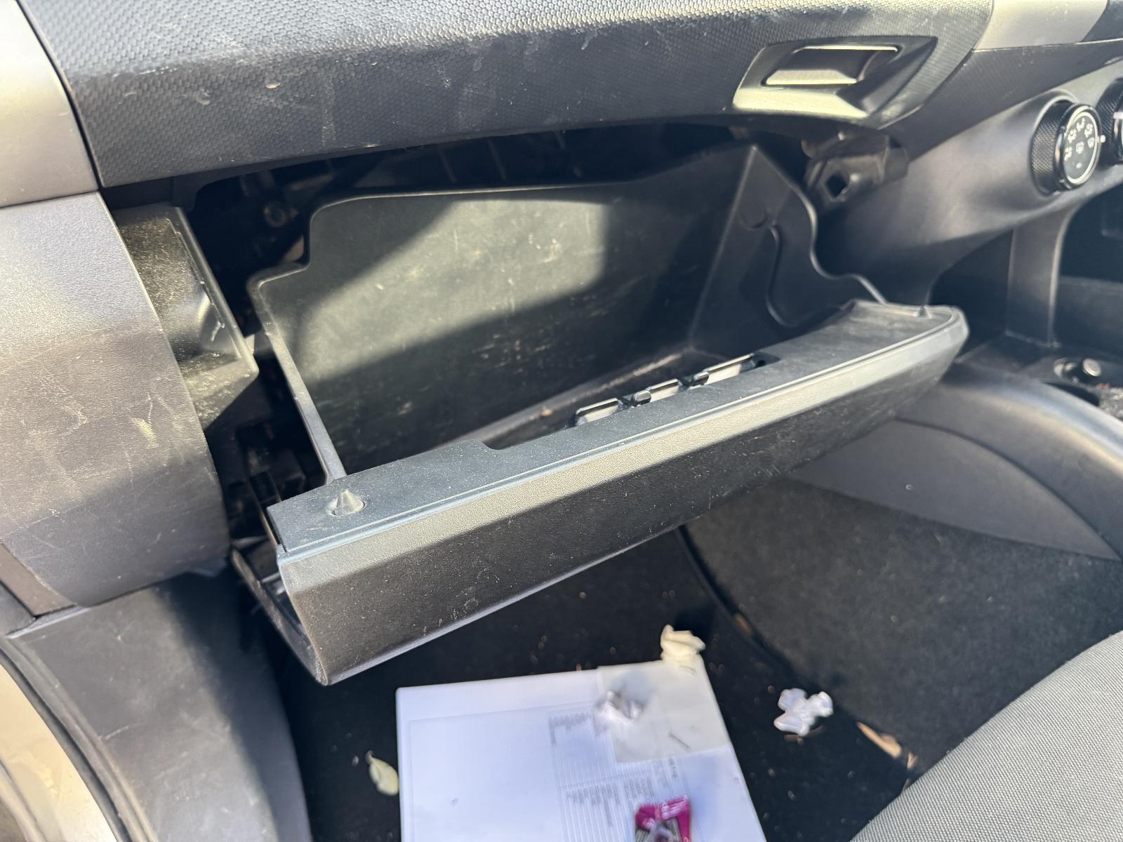 View MITSUBISHI OUTLANDER 2010 5 Door Station Wagon Breaking
