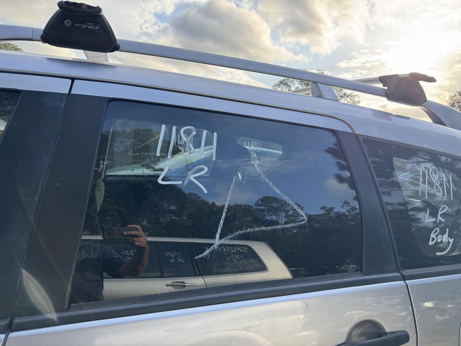 View MITSUBISHI OUTLANDER 2010 5 Door Station Wagon Breaking