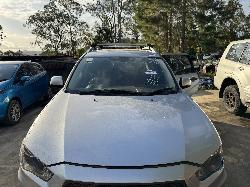 View MITSUBISHI OUTLANDER 2010 5 Door Station Wagon Breaking