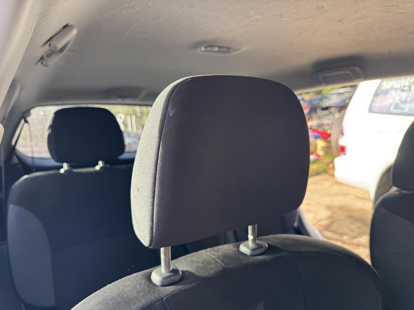 View MITSUBISHI OUTLANDER 2010 5 Door Station Wagon Breaking
