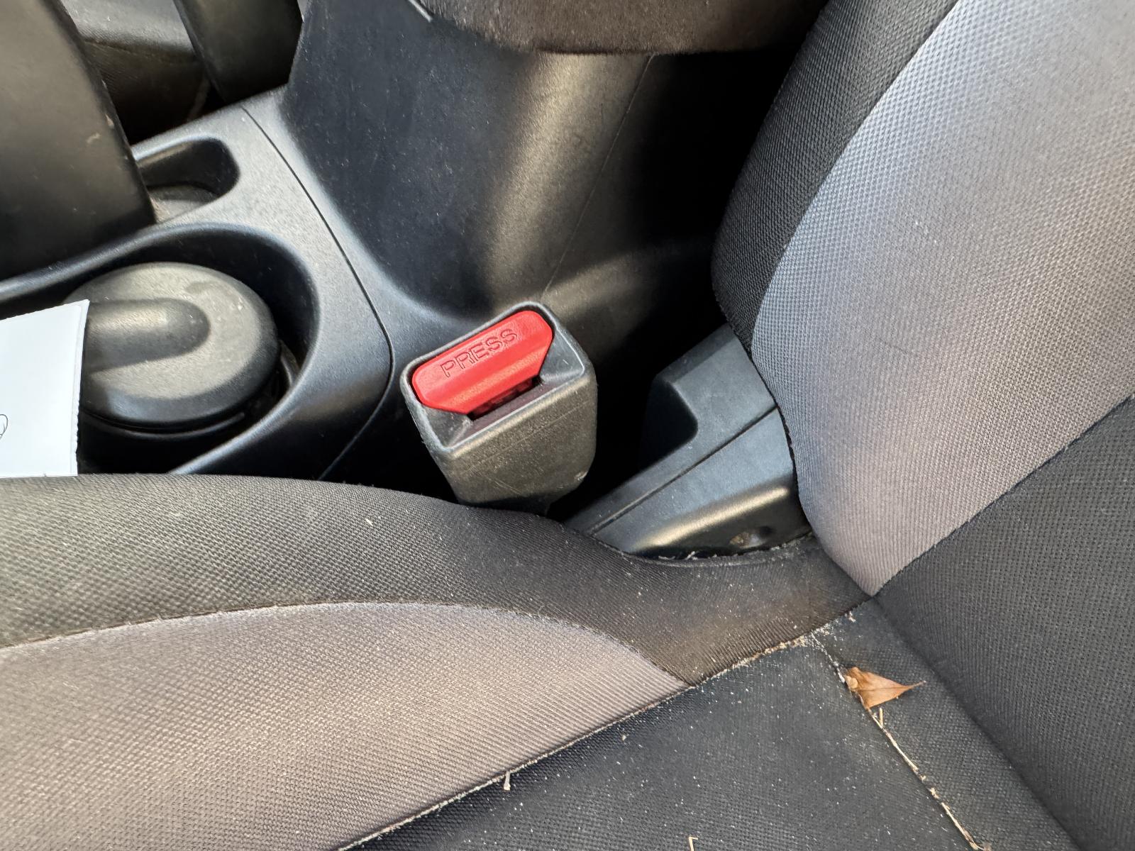 View MITSUBISHI OUTLANDER 2010 5 Door Station Wagon Breaking
