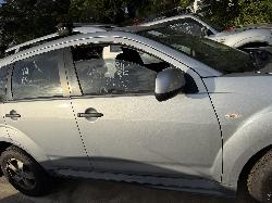 View MITSUBISHI OUTLANDER 2010 5 Door Station Wagon Breaking
