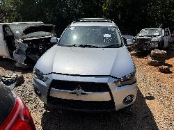 View MITSUBISHI OUTLANDER 2010 5 Door Station Wagon Breaking