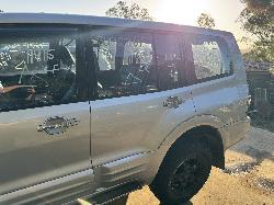 View MITSUBISHI PAJERO 2002 5 Door Station Wagon Breaking