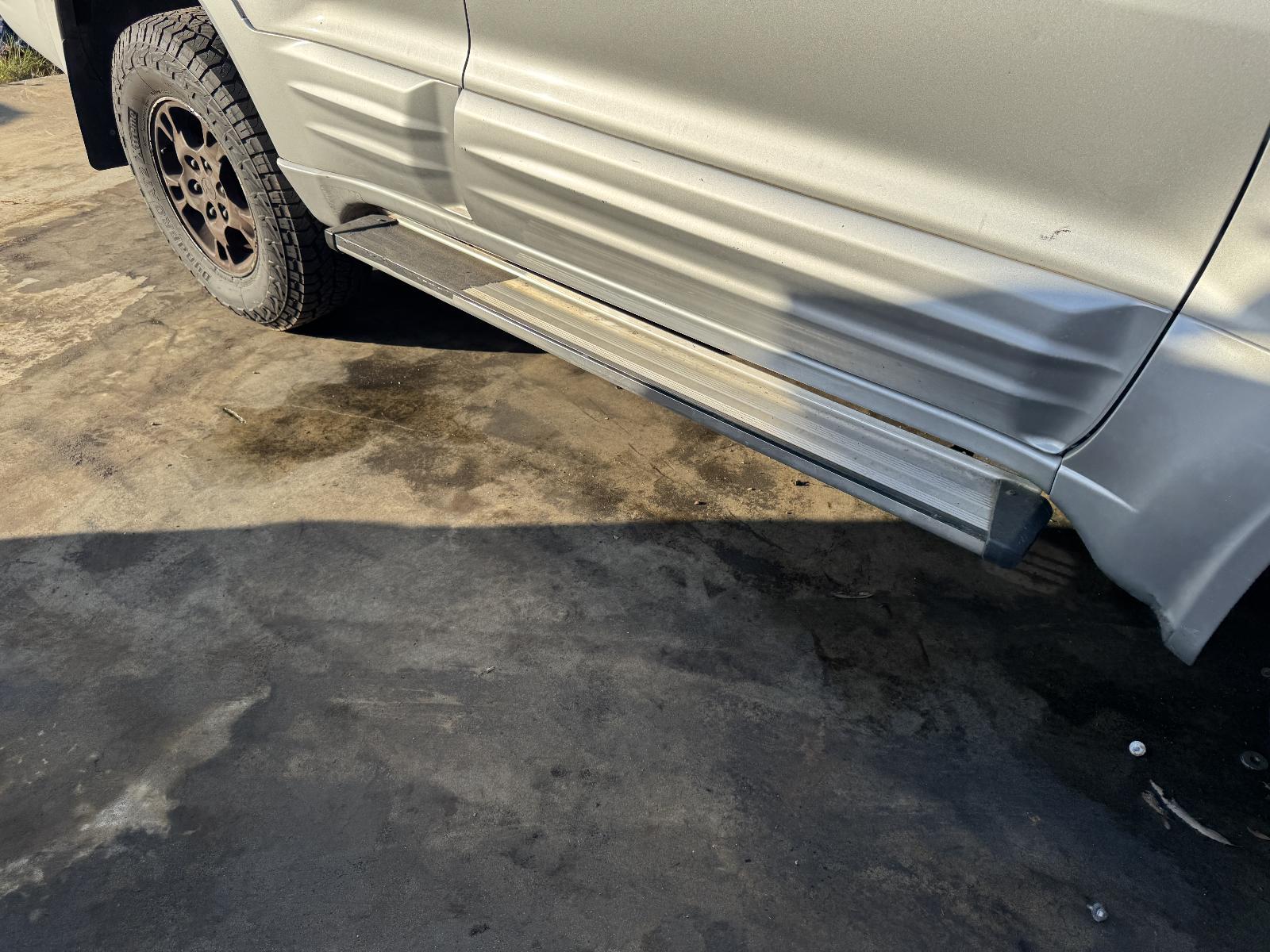View MITSUBISHI PAJERO 2002 5 Door Station Wagon Breaking