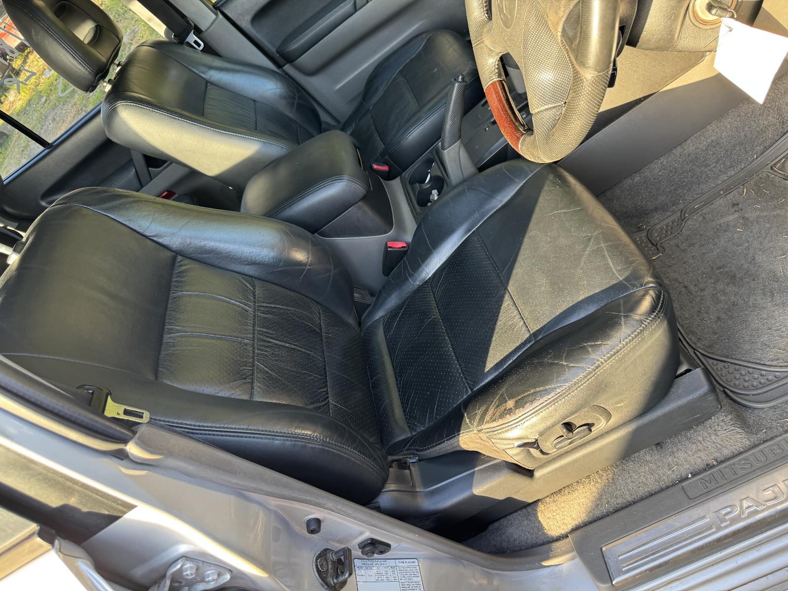 View MITSUBISHI PAJERO 2002 5 Door Station Wagon Breaking