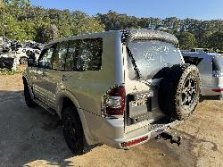View MITSUBISHI PAJERO 2002 5 Door Station Wagon Breaking